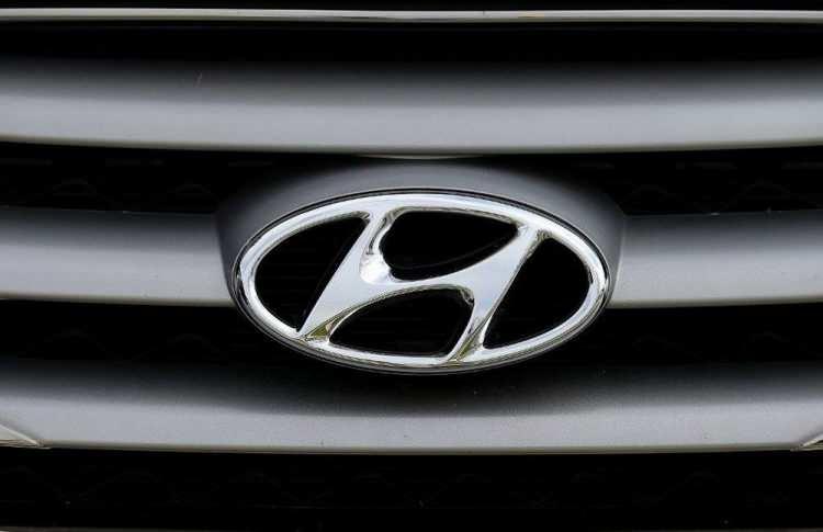 <p>9 bin 161 adetle Hyundai</p>
<p> </p>