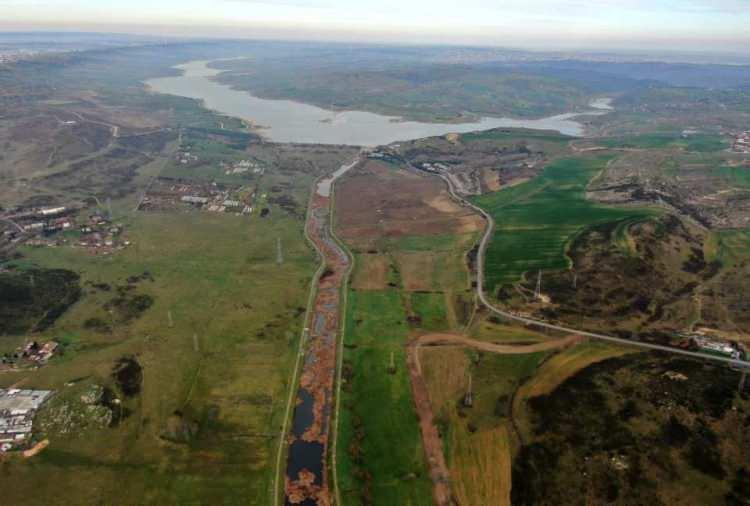 <p><strong>GERÇEK:</strong> İstanbul’da tsunami yaşanması halinde, bundan en fazla etkilenecek yer Kanal İstanbul değil, İstanbul Boğazı ve Marmara sahilleridir.</p>

<p> </p>
