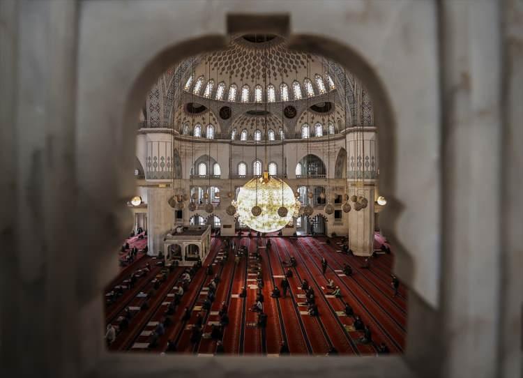 <p>Kocatepe Camisi / Ankara</p>

