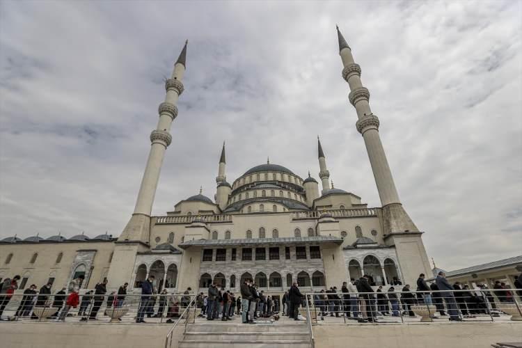 <p>Kocatepe Camisi / Ankara</p>
