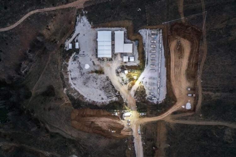<p>Hukuki sürecin Aralık 2019'da tamamlanmasının ardından sahanın her türlü hakkı GÜBRETAŞ adına tescil edildi. Bu yılın mart ayında söz konusu ruhsat sahası GÜBRETAŞ Maden Yatırımları AŞ'ye devredilmiş oldu.</p>

<p> </p>
