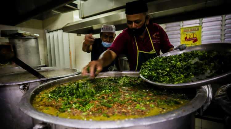 Malezya'nın ramazan yemeği 'bubur lambuk'