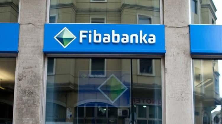 <p><strong>FIBABANKA</strong><br />
<br />
Maaşı 1.500 liraya kadar olana 500 lira, 1.500-2.500 lira olan maaşa 625 lira, 2.500 liranın üzerindeki maaşa da 750 lira promosyon ödüyor.</p>

