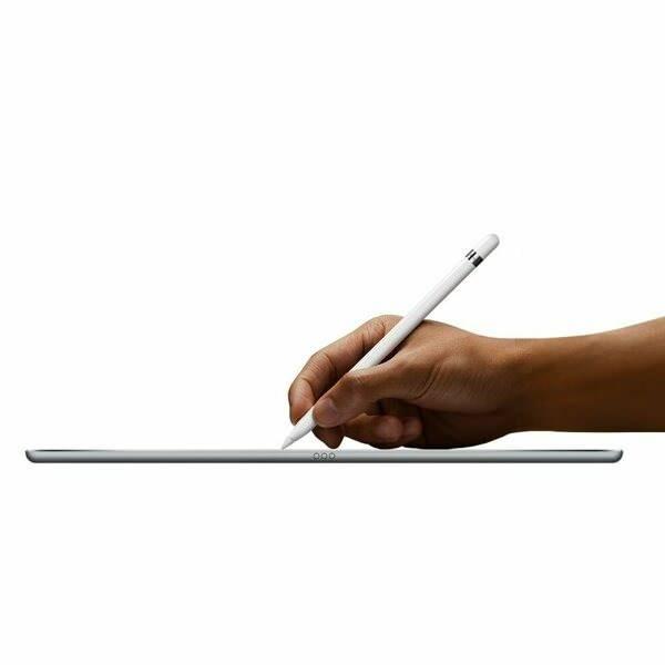 <p>Etkinlik ile ilgili sızdırılan diğer bilgilerde Apple’ın bugün yeni nesil Apple Pencil modelini de kullanıcılara sunması bekleniyor.</p>

<p>Uzun süredir hakkında birçok dedikodu ortaya atılan Apple Pencil’ın 3’üncü nesil modelinin kullanıcılara sunulması beklenirken, bu akşam yeni nesil kalemin birçok yeni özelliğinin kullanıcılara sunulması bekleniyor.</p>
