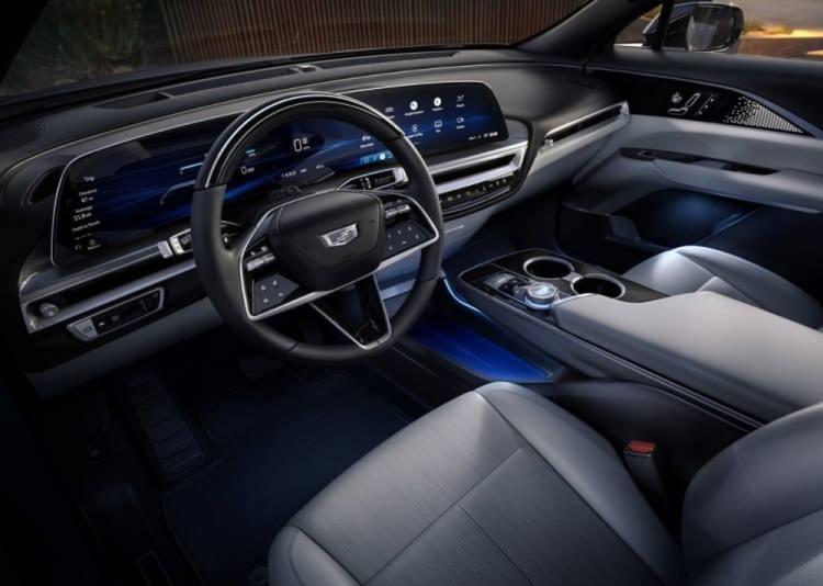 <p>Cadillac bu arasın 480 kilometre menzile sahip olacağını belirtiyor.</p>