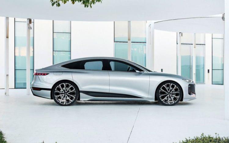 <p>Araç Audi ve Porsche'nin ortak platformu olan PPE (Premium Platform Electric) üzerinde yükselecek.</p>