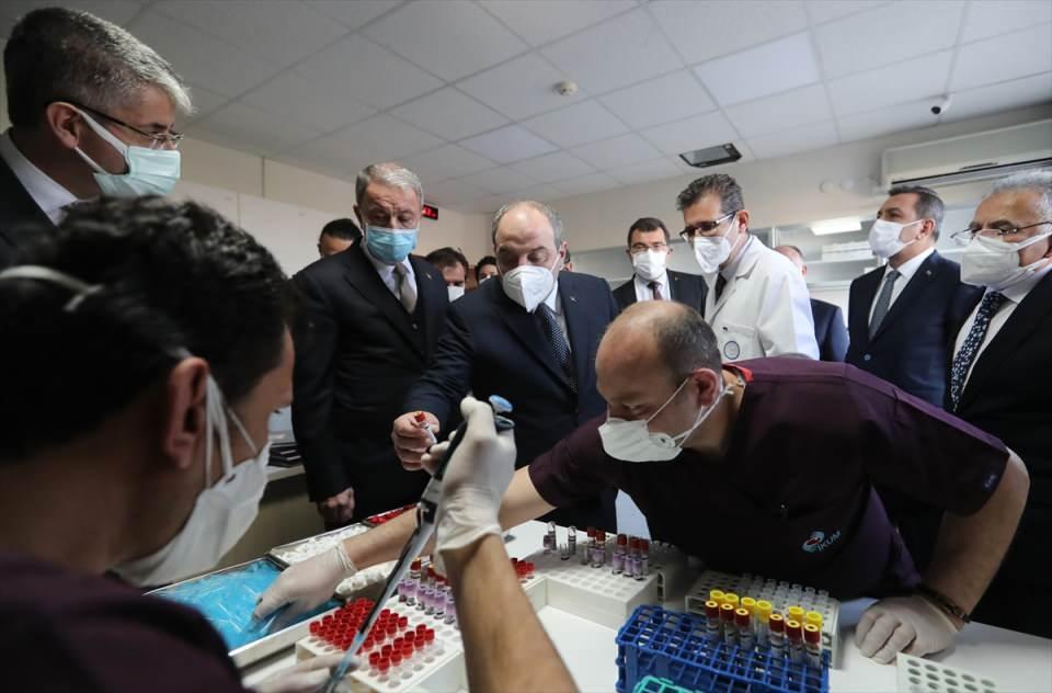 <p>Erciyes Üniversitesi ve Aykut hocamızın büyük bir gayretle geliştirdiği inaktif, Türkiye'nin yerli ve milli aşısının etkinliğini bir parça görmüş olacağız. </p>