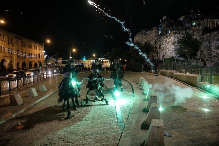 <p>Eski Şehir’in Şam Kapısı ile çevresindeki bölgede olaylar hala devam ediyor.</p>
