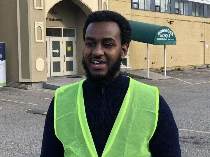 <p>Öte yandan etkinliğin gerçekleştirildiği Hamilton Merkez Camisi Başkan Yardımcısı Abdullah Abdi de şunları kaydetti:</p>
