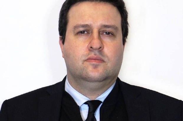 <p>Samsun'da 41 yaşındaki Mimar Gökhan Öker, korona virüsü tedavisi gördüğü hastanede hayatını kaybetti.</p>
<p> </p>