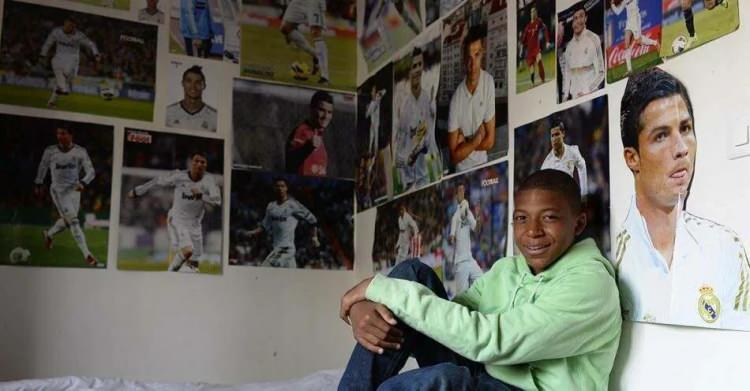 <p>Mbappe</p>

<p> </p>
