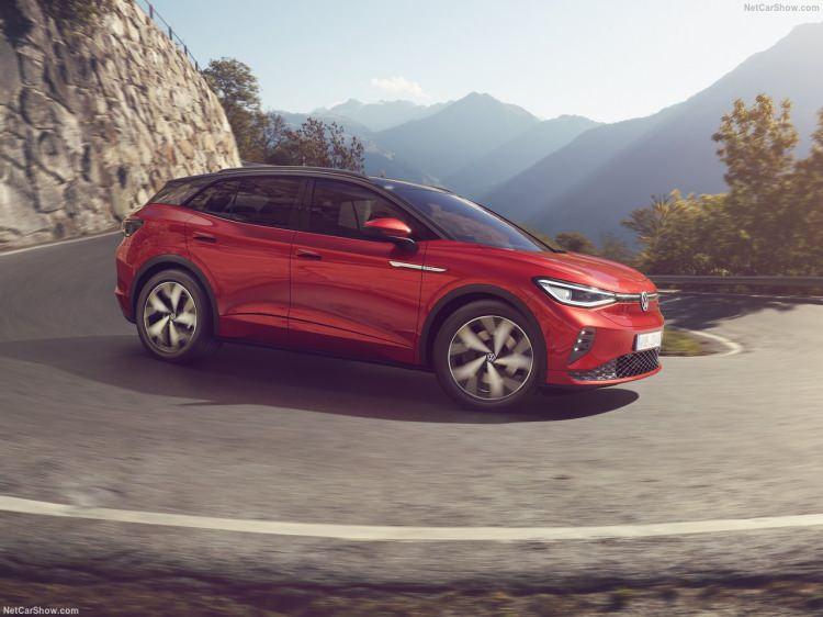 <p>Sportif elektrikli SUV'un iç mekanındaysa 30 renkli ambiyans aydınlatması, kırmızı dikişler, GTX logolu koltuklar ve ısıtmalı direksiyon simidi gibi özellikler bulunuyor. Bunun yanı sıra artırılmış gerçeklik özelliğine sahip head-up display ve 12 inçlik multimedya ekranı gibi donanımlar da ekstra ücret karşılığında otomobile eklenebilecek özelliklerden.</p>

<p> </p>
