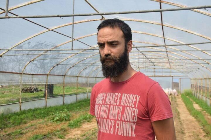<p>Burak Alsan, ürünleri semt pazarlarında ve internet üzerinden tüketiciyle buluşturduklarını sözlerine ekledi.</p>
<p> </p>