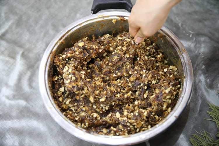 Hatay'da ramazan kurabiyesi kömbenin yapımı 'tatlı' telaşla başladı
