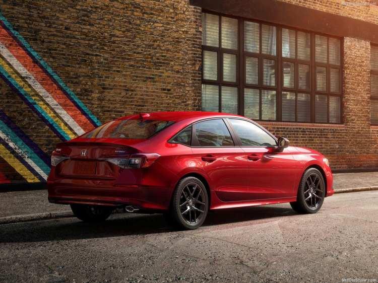 <p><span style="color:rgb(178, 34, 34)"><strong>YENİ HONDA CIVIC İKİ MOTOR SEÇENEĞİYLE GELİYOR</strong></span></p>

<p>Yeni Honda Civic'te şimdilik sadece iki tane motor seçeneği sunulacak.</p>
