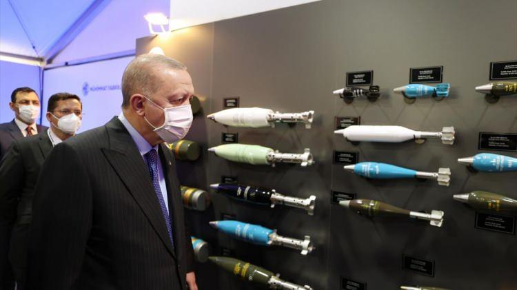 <p>Cumhurbaşkanı Recep Tayyip Erdoğan, Enerjetik Malzemeler Üretim Tesisi Açılış Etkinliği ve Ürün Lansmanı`nda konuştu.</p>

<p> </p>
