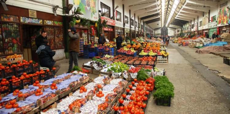 <p>Sebze/meyve ve su ürünleri toptancı halleri ile buralarda çalışanlar</p>