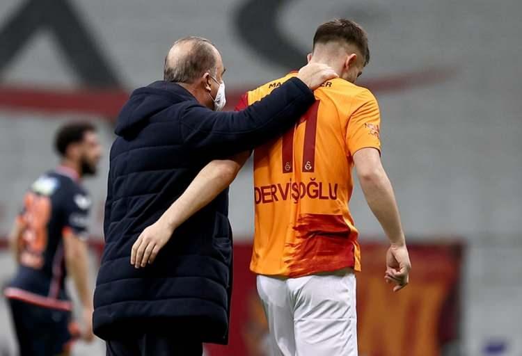 <p>HALİL DERVİŞOĞLU | Ara transfer döneminde Brentford'dan kiralanan genç oyuncu son haftalarda sık sık şans buluyor. 6 aylığına kiralanan Halil Dervişoğlu'nun sözleşmesi sezon bitiminde sona eriyor.</p>