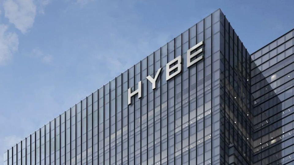 <p>13- HYBE</p>
