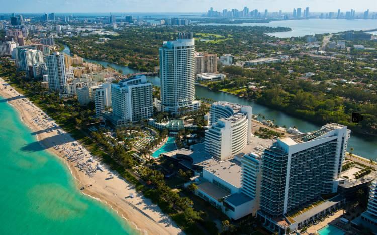 <p>Marmaris'teki villaların kiraları da, Miami ve Hollywood'u katladı. Müstakil konutların günlük kiraları Miami'de 385-720, Hollywood'da 575-1435 TL aralıklarında seyrederken, Marmaris'te ise 1500-3000 TL arasında değişiyor.</p>