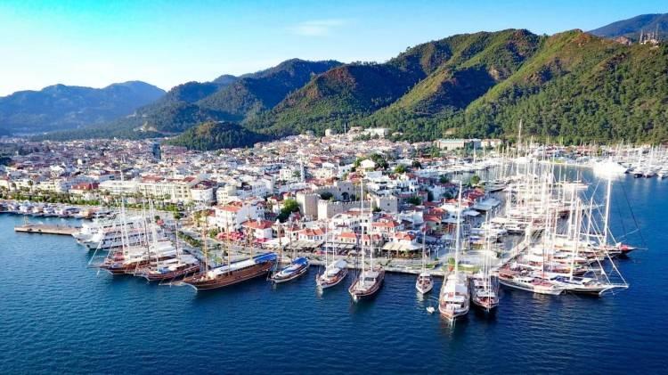 <p> Hele hele daha sakin ve doğayla iç içe olan köylerdeki artış acayip ötesi. 1 milyon TL'ye satışa çıkarılıp aylarca hatta yıllarca alıcı bulamayan köy evleri için şimdi 5 milyon TL isteniyor."</p>
<p> </p>