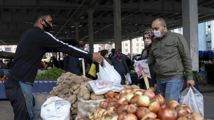 <p> GAZİOSMANPAŞA<br />
<br />
Yeni Mahalle (Paşa Mahallesi) Pazartesi Pazarı,<br />
500 Evler Salı Pazarı,<br />
Karayolları Salı Pazarı,<br />
Bağlarbaşı Çarşamba Pazarı,<br />
Barboros Hayrettin Paşa Mahallesi Perşembe Pazarı,<br />
Kazım Karabekir Mahallesi Perşembe Pazarı,<br />
Karlıtepe - Yaylabaşı Cuma Pazarı,<br />
Küçükköy Cumartesi Pazarı,<br />
Karadeniz Mahallesi Pazar Pazarı,<br />
Dörtyol Pazar Pazarı,</p>