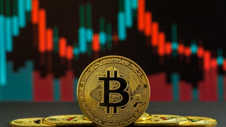 <p>"Faydalarını hemen anladım. Doğrulamak istediğim nokta arkasında bir topluluk olup olmadığıydı" diyen Zhao aynı yıl Aralık ayında Las Vegas'ta yapılan Bitcoin konferansına katıldı ve Bitcoin'in arkasındaki topluluğun internette okuduğu üzere "uyuşturucu baronları" değil çoğunlukla yazılım geliştiriciler olduğunu gördü.</p>