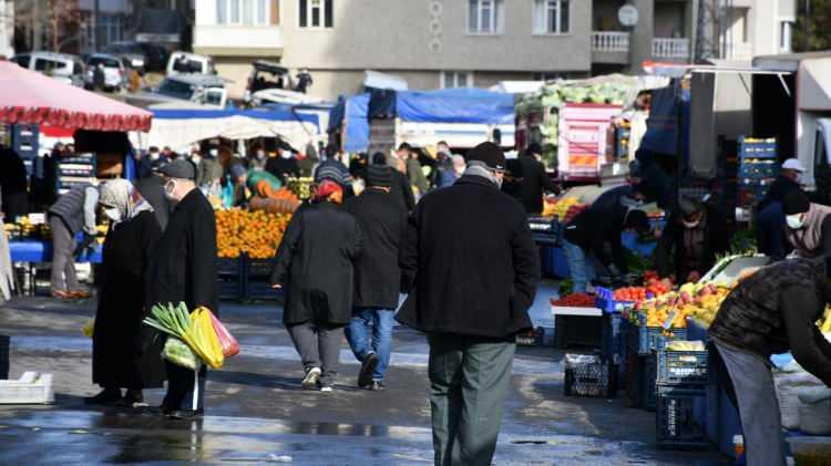 <p> BEŞİKTAŞ<br />
<br />
Arnavutköy Salı Pazarı,<br />
Levent Salı Pazarı,<br />
Ortaköy Çarşamba Pazarı,<br />
Ulus Perşembe Pazarı,<br />
Dikilitaş Perşembe Pazarı,<br />
Cumartesi Cumartesi Pazarı,</p>