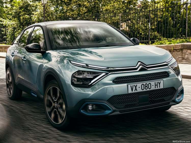 <p>CİTROEN C4 T&Uuml;RKİYE FİYATLARI<br />
<br />
Yeni Citroen C4 T&uuml;rkiye pazarında lansmana &ouml;zel 219 bin TL'den başlayan fiyat etiketiyle satışa sunuluyor</p>
