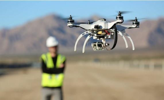 <p>Drone teknolojisi günümüzde neredeyse her alanda hem amatör hem de profesyonel olarak kullanılıyor. </p>
