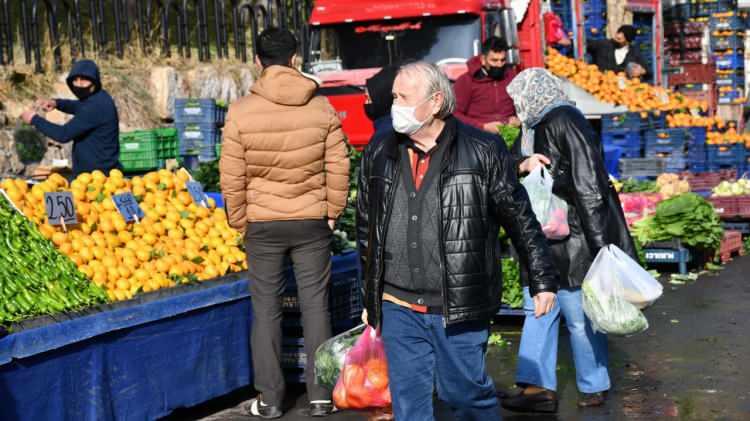 <p> KADIKÖY<br />
<br />
Göztepe Pazartesi Pazarı,<br />
Acıbadem Perşembe Pazarı,<br />
Erenköy Perşembe Pazarı,<br />
Kadıköy Kapalı Cuma Pazarı,<br />
Fikirtepe Cuma Pazarı,<br />
Sahrayıcedit Cumartesi Pazarı,</p>

