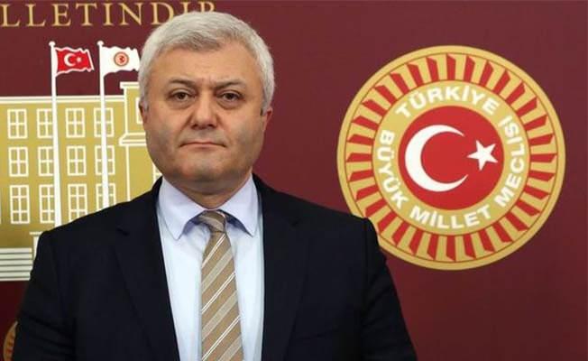 <p>Tuncay Özkan</p>