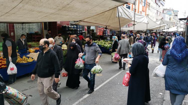 <p> BAŞAKŞEHİR<br />
<br />
Kayaşehir Pazartesi Pazarı,<br />
Güvercintepe Pazartesi Pazarı,<br />
Bahçeşehir (Pazartürk) Salı Pazarı,<br />
Şahintepe Salı Pazarı,<br />
Güvercintepe Çarşamba Pazarı,<br />
Başakşehir Perşembe Pazarı,<br />
Ziya Gökalp Cuma Pazarı,<br />
Kayaşehir Cuma Pazarı,<br />
Merkez Cumartesi Pazarı,<br />
Bahçeşehir Cumartesi Pazarı,</p>