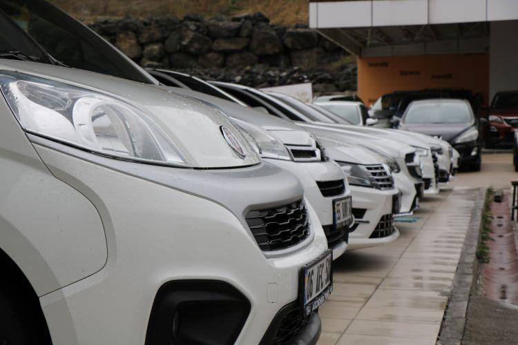<p>Nisanda ikinci el online satışlar içinde binek araçların payı yüzde 82, hafif ticari araçların payı yüzde 18 oldu.</p>

<p> </p>
