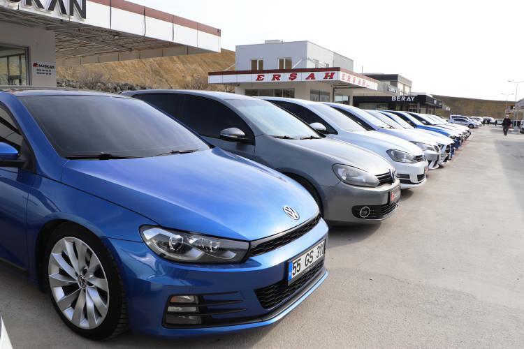 <p>Nisan ayı segment bazında mart ayı ile kıyaslandığında satışlarda en fazla artış yüzde 33 ile B-SUV ve yüzde 20 ile C-SUV segmentinde gerçekleşti.</p>
<p> </p>