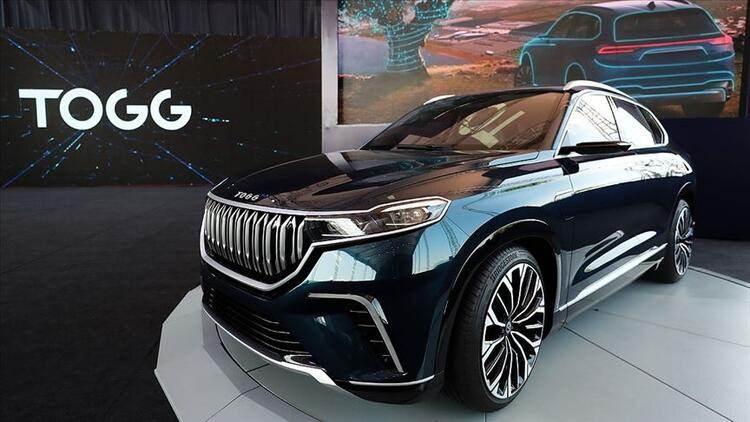 <p><strong>Sedan ile SUV arasındaki makas daralıyor </strong></p>

<p>Türkiye'nin Otomobili Girişim Grubu (TOGG) tarafından üretilecek elektrikli otomobilin ilk piyasaya sürülecek segment modeli olan SUV'un, Türkiye otomobil pazarında da ağırlığı artmaya devam ediyor.</p>
