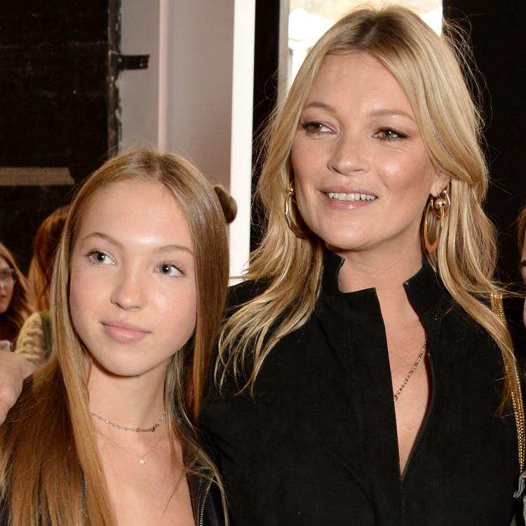 <p><strong>KATE MOSS VE LİLA </strong></p>
