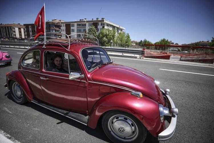 <p>Volksder Başkanı Fikret Gültekin, Atatürk'ün Samsun'a çıkışının 102'nci yıl dönümünde 102 araçla konvoy oluşturduklarını söyledi.</p>

<p> </p>
