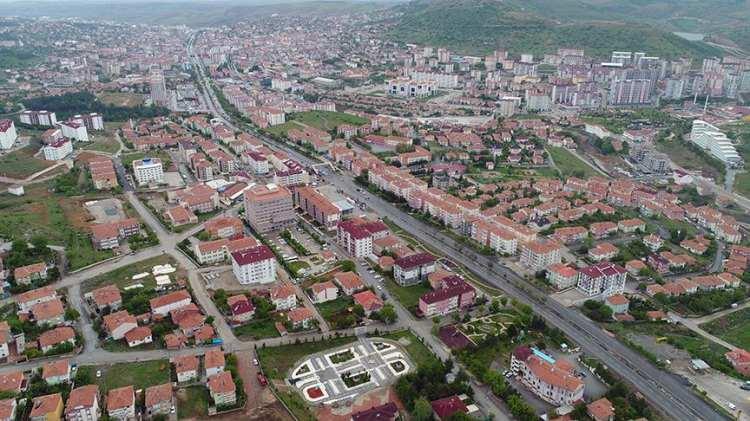 <p><strong>Kocaeli</strong></p>
<p>Nisan 2021 Konut Satış Adedi: 2.272</p>
<p>Toplam Satış İçinde Payı (%): 2</p>
<p>Ortalama Metrekare Satış Fiyatı (TL/m2): 2.585</p>
<p>Ortalama Fiyat (TL): 306.250</p>
<p>Yıllık Değer Değişimi (%): 24,0</p>
<p>.</p>