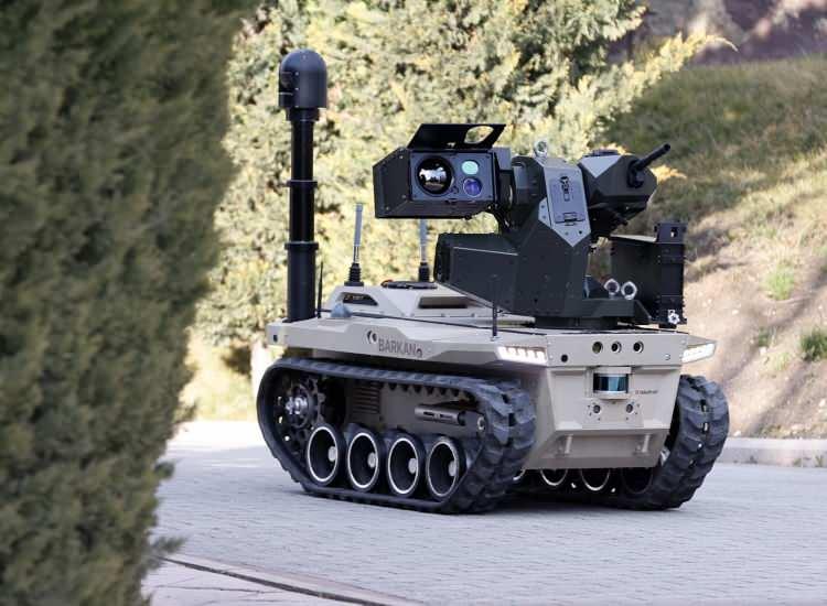 <p>Solmaz, "Barkan'dan sonra ağır sınıf diye tabir edilen özellikle otonom ve robotik insansız kara araçlarında çalışmalarımızı devam ettireceğiz." diye konuştu.</p>