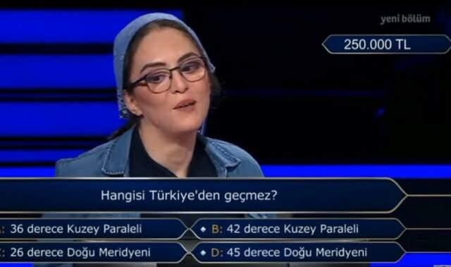 <p><span style="color:#800080"><strong>Yarışmacı, 1 milyon liralık soruyu görmeye bir adım kala herkesi şaşırtan bir hamle yaptı.</strong></span></p>