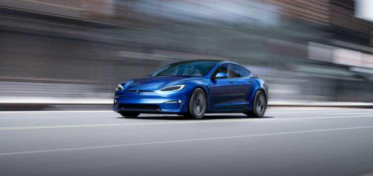 <p>Otomobilde 1020 beygir gücü bulunuyor. Ayrıca Model S'in Longe Range versiyonundan farklı olarak bu otomobilde üç motor bulunuyor.</p>