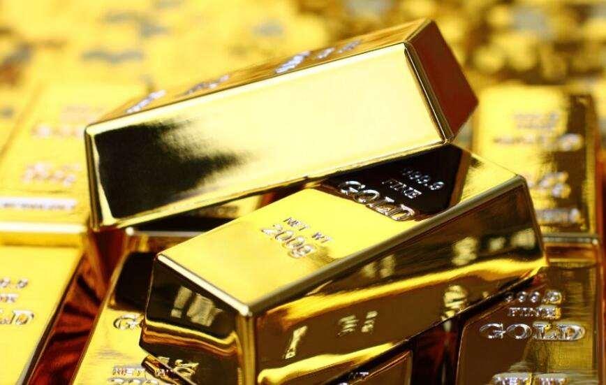 <p>4. İTALYA<br />
<br />
Altın rezervi büyüklüğü: 2.451,8 ton</p>
<p> </p>
<p> </p>