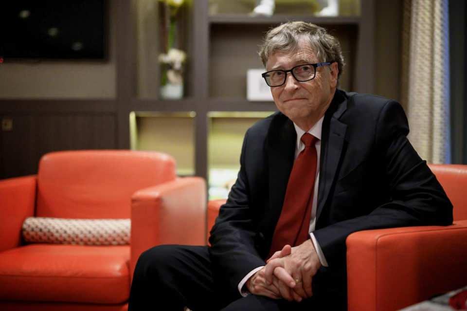 <p><strong>4- Bill Gates (ABD)</strong><br />
<br />
142 Milyar dolar<br />
<br />
Microsoft kurucusu</p>
