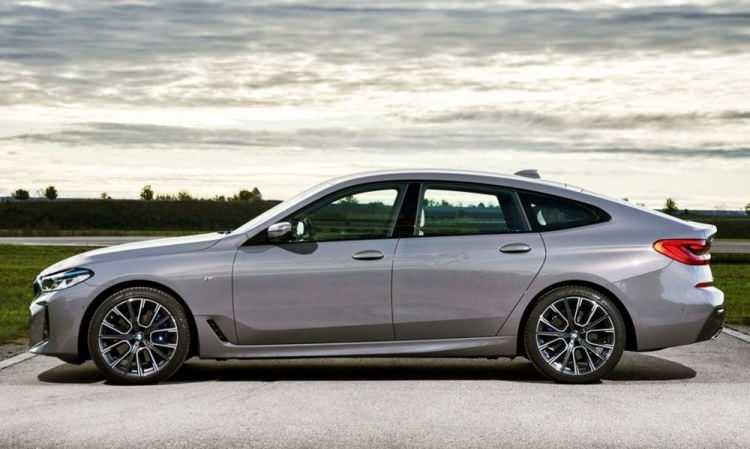 <p>Yeni BMW 6 Serisi Gran Turismo, 3070 mm’lik aks mesafesi, 5091 mm uzunluk, 1902 mm genişlik ve 1538 mm yükseklik değerlerine sahip.</p>
