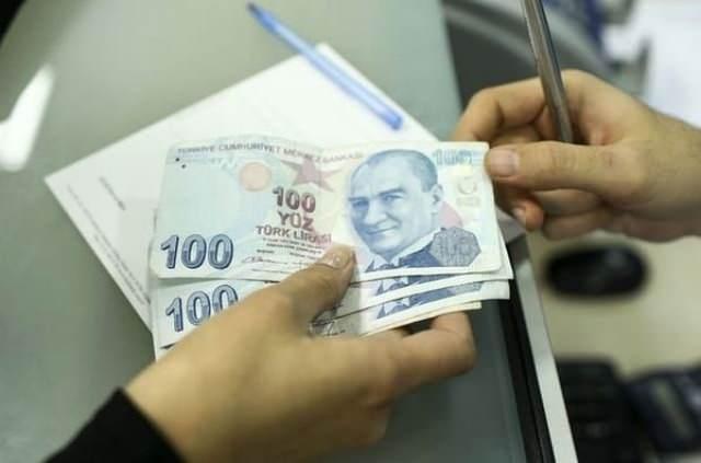 <p>Bu madde kapsamına giren iş yerleri, ilave olarak işe aldığı en fazla beş sigortalı için bu destekten yararlanacak.</p>