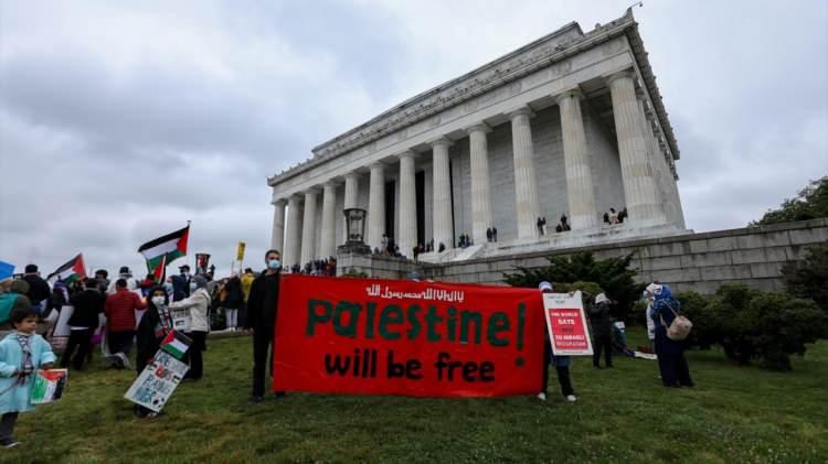<p>ABD'nin başkenti Washington'da binlerce kişi Filistin'e destek gösterisi düzenledi. ABD'nin farklı eyaletlerinden yüzlerce kişinin de otobüslerle gelerek katıldığı gösteriye onlarca Müslüman kuruluş da destek verdi.</p>

<p> </p>
