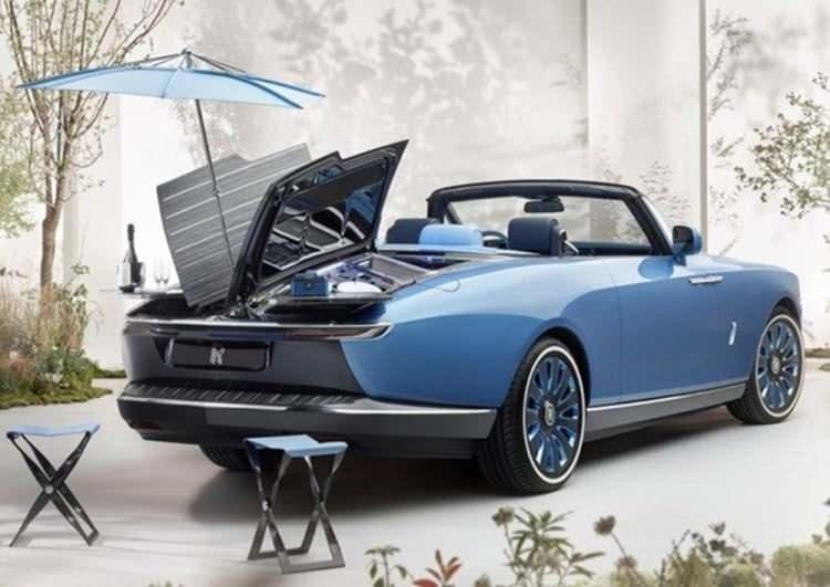 <p>Kişiye &ouml;zel &uuml;retilen bu ara&ccedil;&nbsp;20 milyon Sterlinllik (28 milyon dolar) fiyatıyla, 2019 yılında 11.5 milyon sterline satılan Bugatti'nin La Voiture Noir modelini ikinci plana attı.&nbsp;</p>
