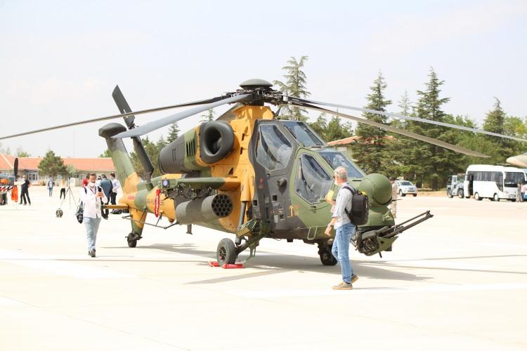 <p>Deniz Kuvvetleri Komutanlığı, 1 SAT Timi, Jandarma Genel Komutanlığı 1 adet S-70 Helikopteri ve 1 Personel Kurtarma Timi ile Özel Kuvvetler Komutanlığı, 1 adet S-70 Helikopteri ve 1 Özel Kuvvetler Timi ile Azerbaycan 2 adet Mi-17 Helikopteri ve 3 Personel Kurtarma Timi, Katar 2 adet AW-139 Helikopteri, 1 adet C-130 ve 1 adet C- 17 Uçakları, KKTC 1 adet AS-532 Helikopteri ve 1 adet Personel Kurtarma Timi personeli ile katılım sağlıyor.</p>
