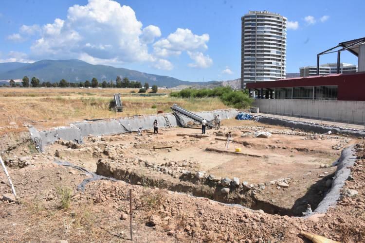 <p>Bunların dışında bu halkın besicilik ve tarımla uğraştığını, çok üretken bir topluluk olduklarını değerlendiriyoruz" dedi.</p>

<p> </p>
